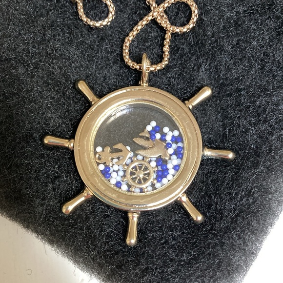 Betsey Johnson, Sail Away With Me, Ship Wheel Pendant - Picture 2 of 14